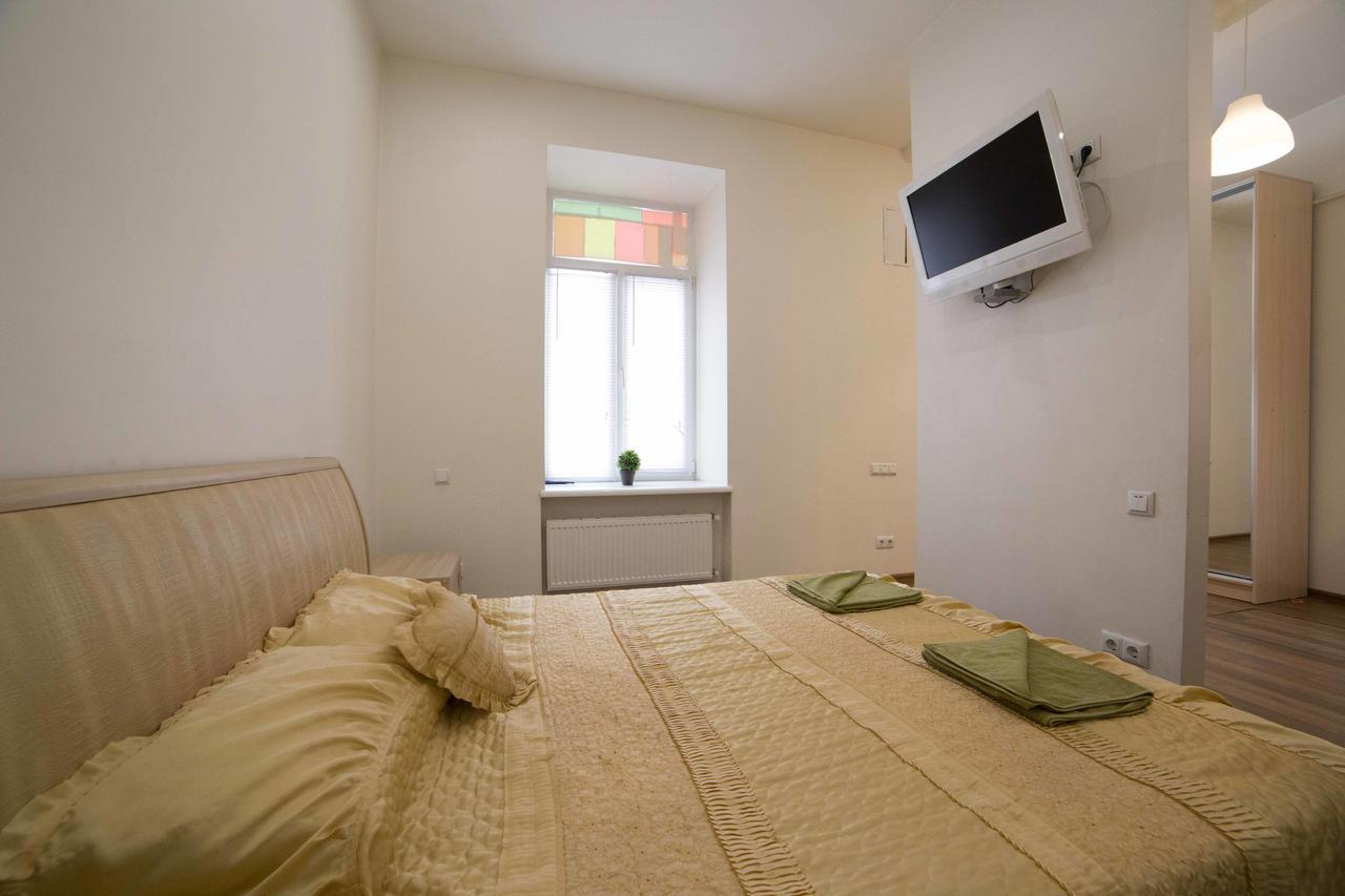 Chornovola 11 Apartment Lviv Centre Buitenkant foto